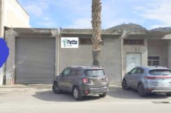 Magazzino uso officina e abitazione adiacente Magazzino uso officina e abitazione adiacente